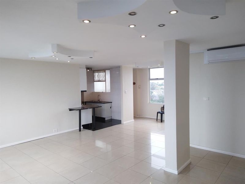 Apartment To Rent in Morningside, Durban, KwaZulu Natal - Photo 3