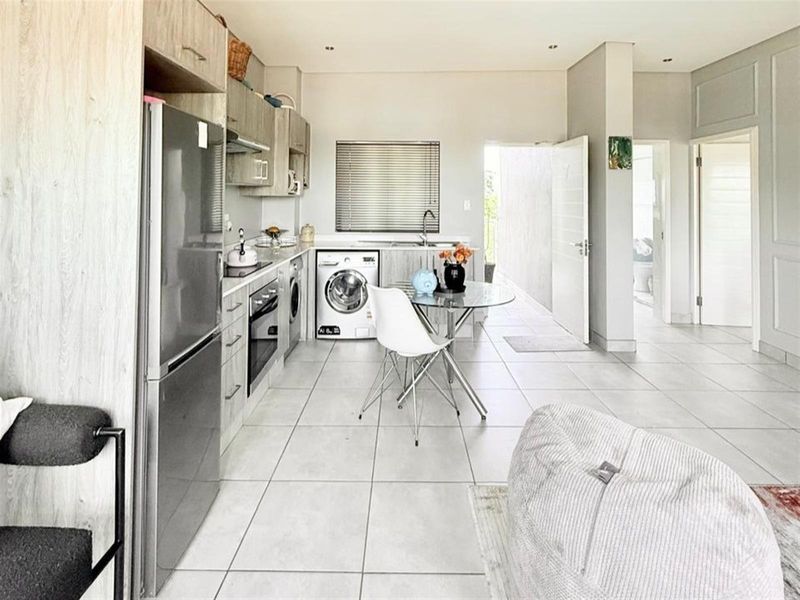 1 Bedroom Apartment For Sale in Broadacres, Sandton - Photo 9