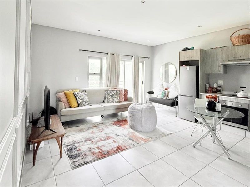 1 Bedroom Apartment For Sale in Broadacres, Sandton - Photo 8