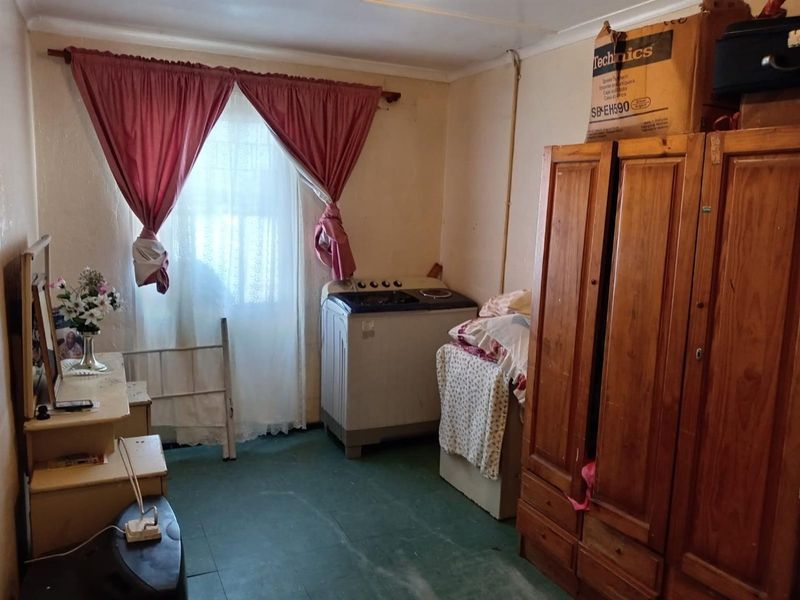 For Sale in Belhar - 3-Bedroom Home - Photo 9
