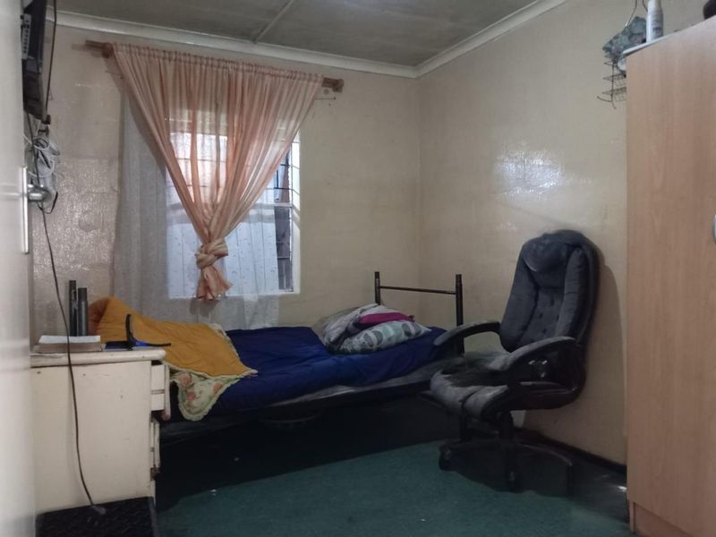 For Sale in Belhar - 3-Bedroom Home - Photo 10