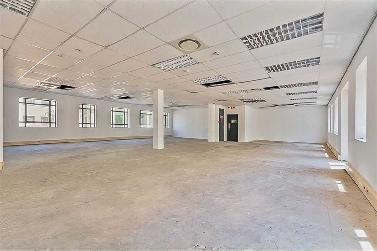 Commercial Property To Rent in Illovo, Sandton - Photo 5