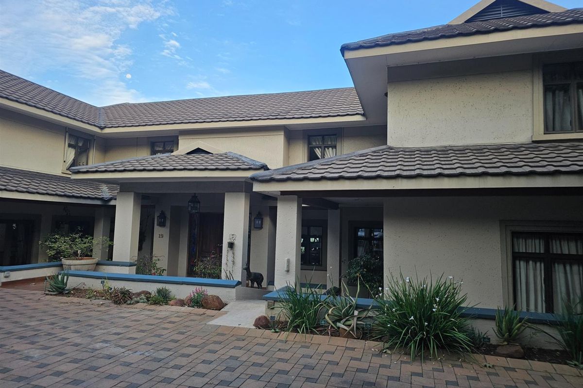 A home to touch the soul in exclusive estate. - Photo 4