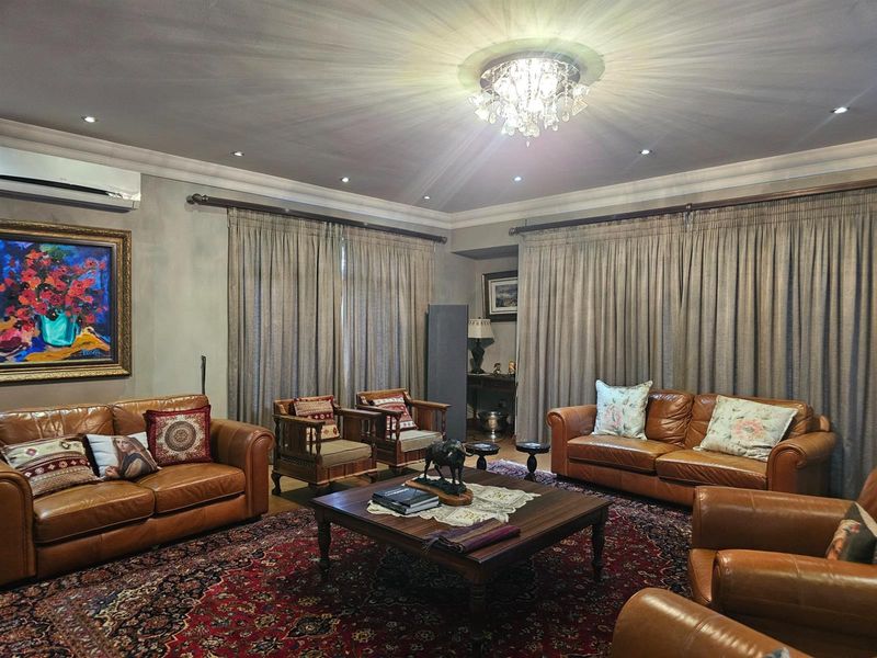 A home to touch the soul in exclusive estate. - Photo 7