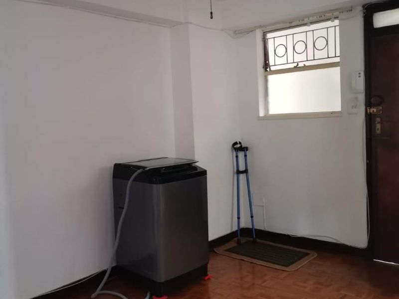 Newly Renovated Spacious 2-bedroom Apartment in Durban Central - Photo 9