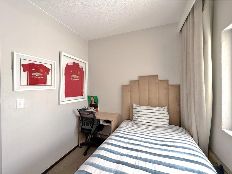 Modern Luxury Living in the Heart of Fourways - Photo 9