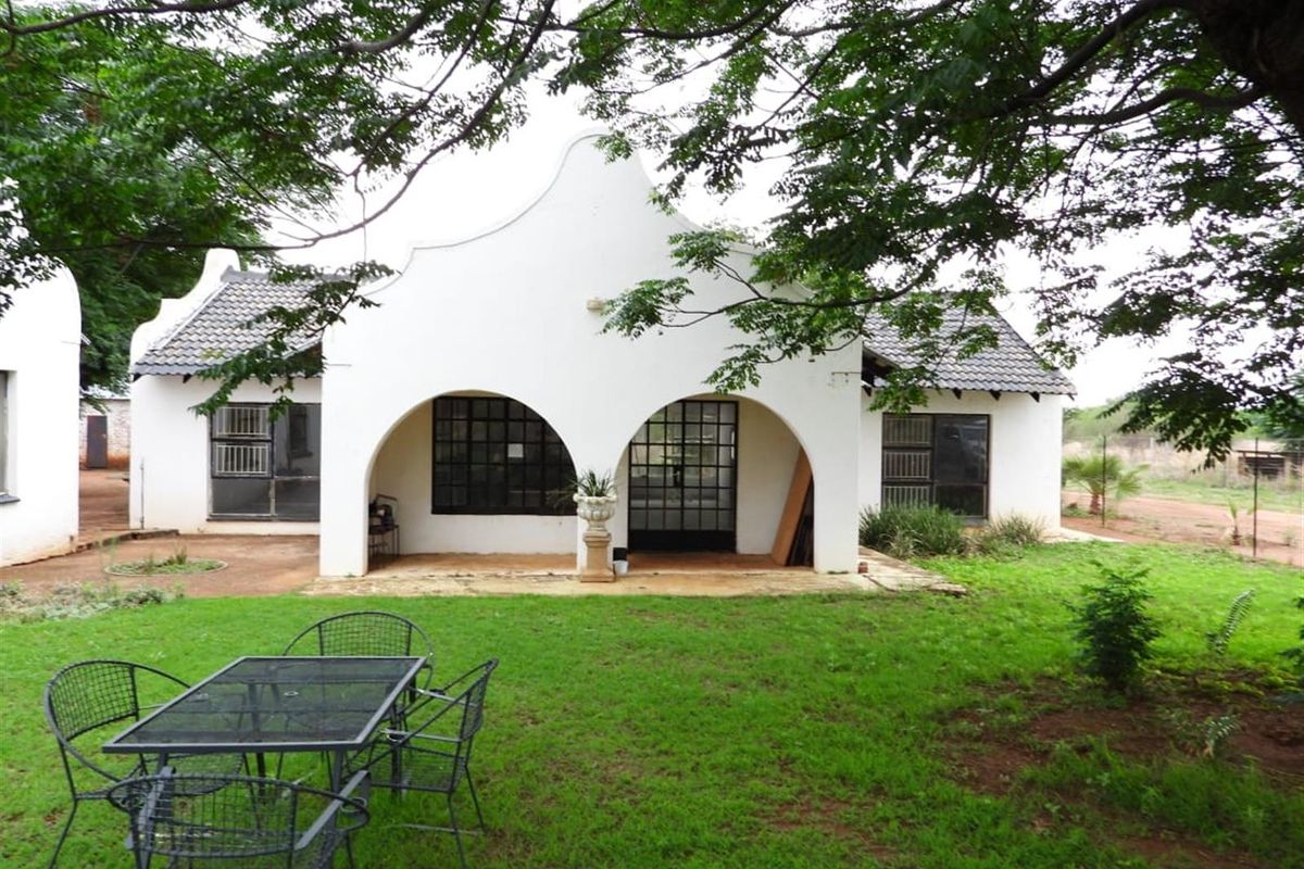 Endless Potential Awaits on This 8.5-Hectare Commercial Gem - Photo 2