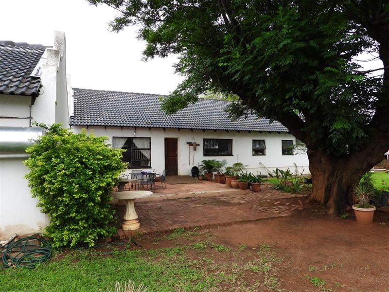 Endless Potential Awaits on This 8.5-Hectare Commercial Gem - Photo 4