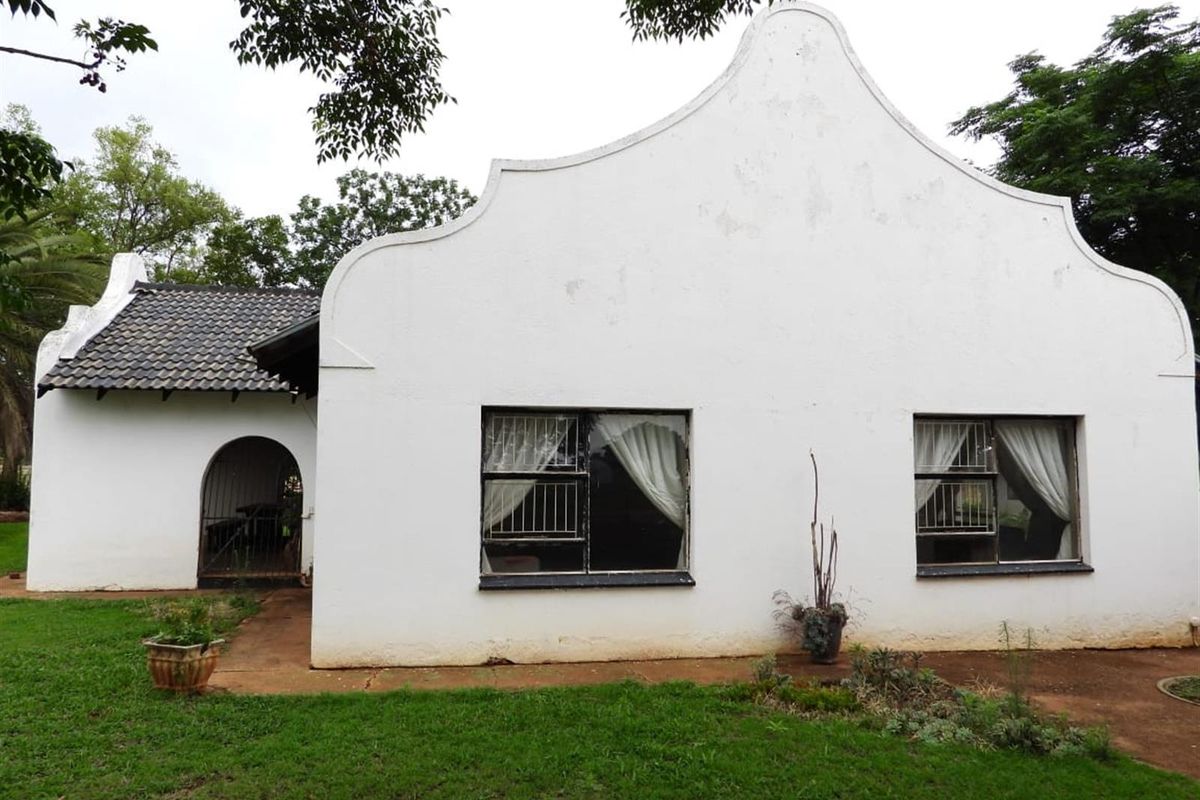 Endless Potential Awaits on This 8.5-Hectare Commercial Gem - Photo 3