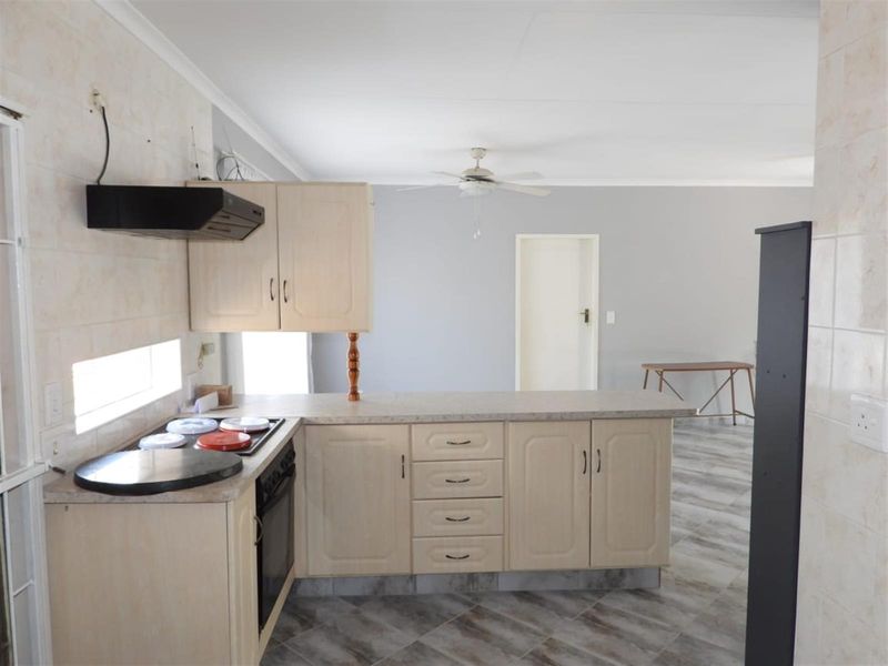 Modern Elegance Meets Effortless Living in an Exclusive Complex - Photo 4