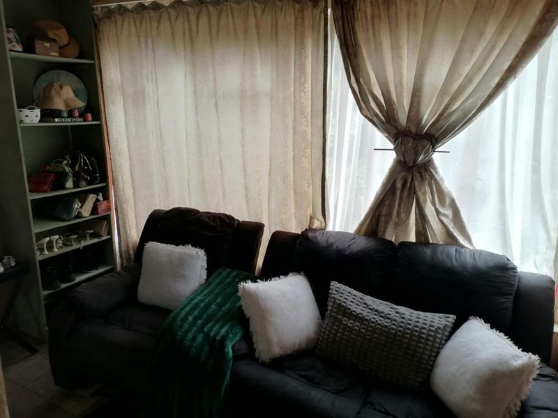 Apartment For Sale in Vryheid, KwaZulu Natal - Photo 6