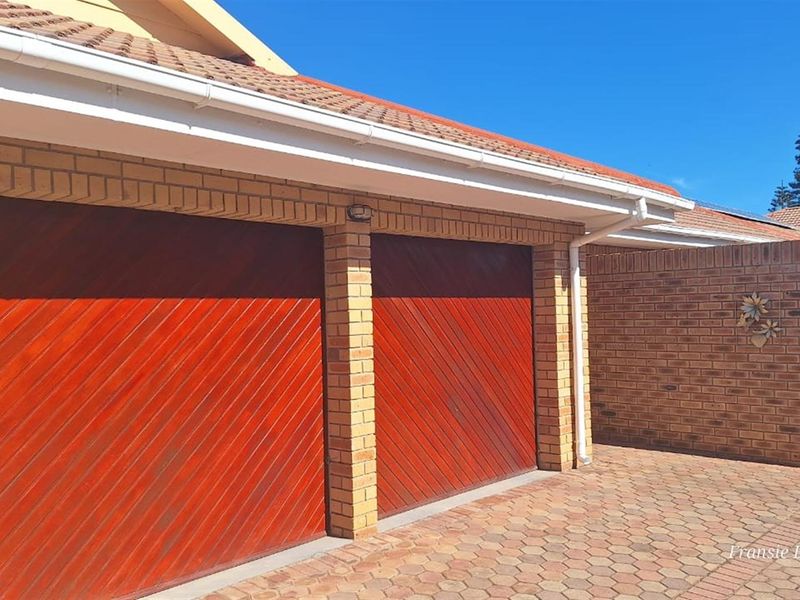 THE CATCH OF THE CENTURY! - Photo 2