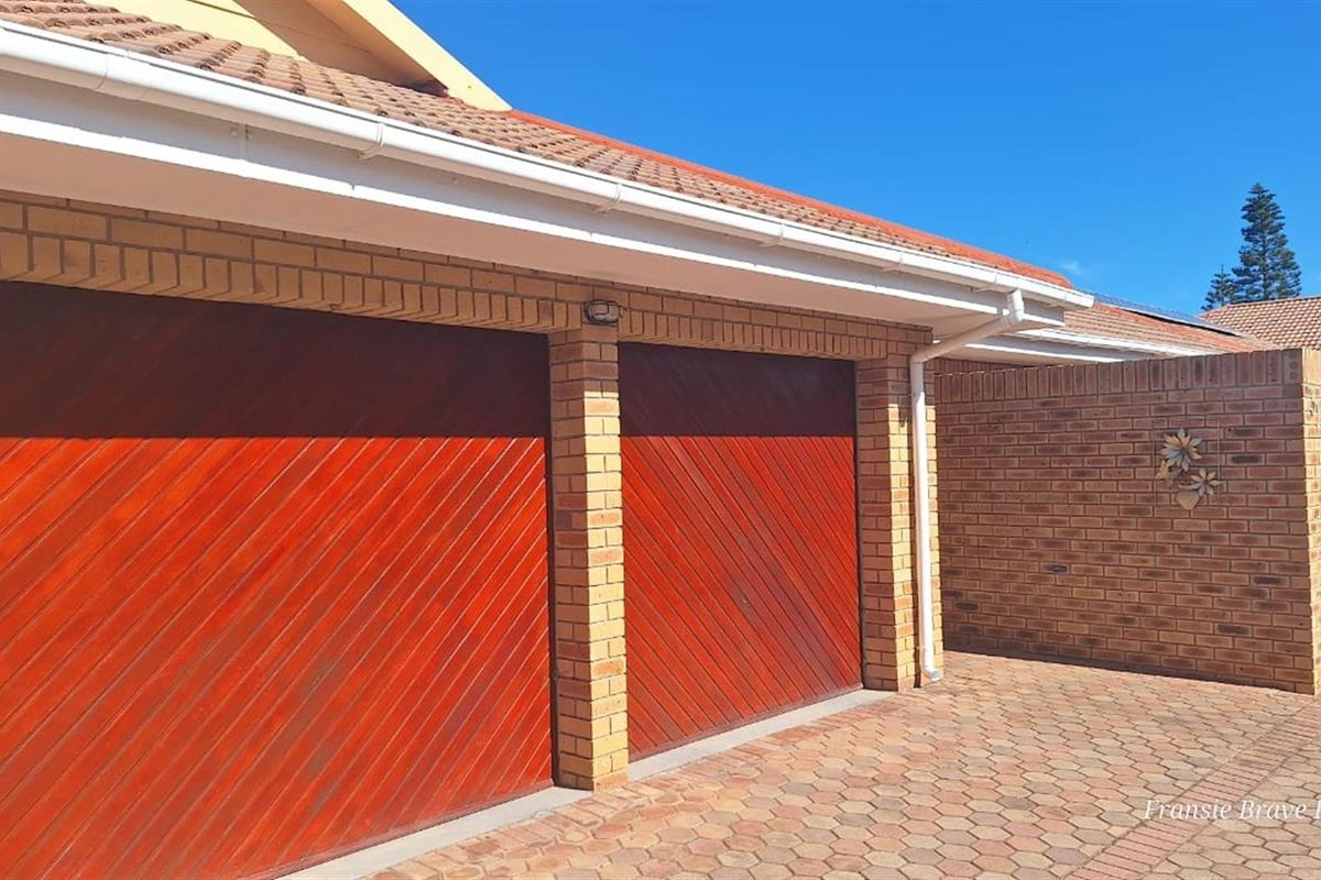 THE CATCH OF THE CENTURY! - Photo 2