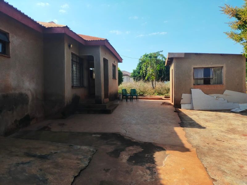 House For Sale in Thohoyandou Rural, Maungani - Photo 2
