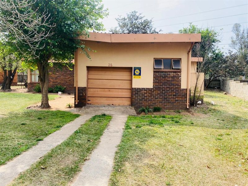 House For Sale in Ncandu Park, Newcastle, KwaZulu Natal - Photo 3