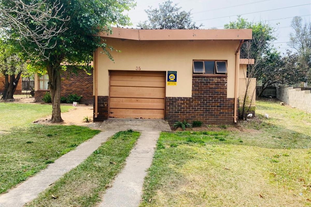 House For Sale in Ncandu Park, Newcastle, KwaZulu Natal - Photo 3