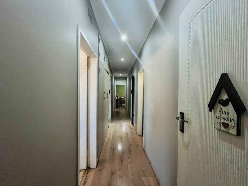 A Charming Family Home is For Sale in Sasolburg Central, Sasolburg - Photo 7