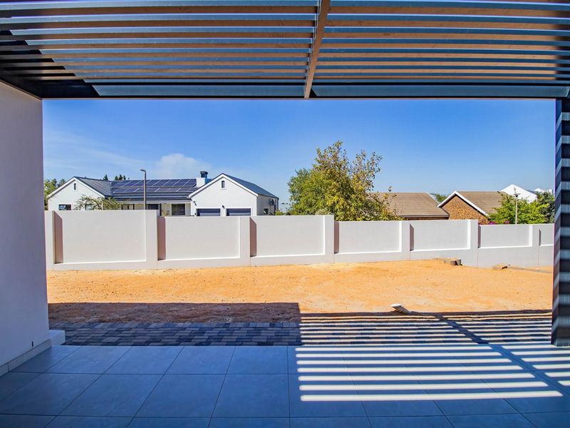 New 4 Bedroom Modern Home for Sale in Tafelzicht - Photo 10