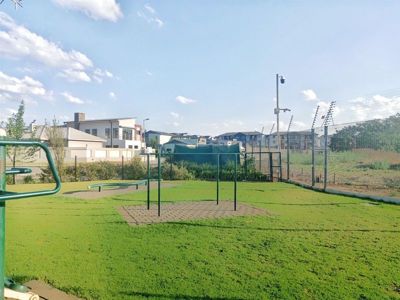 Elegant 3-Bedroom Double-Storey Home with Double Garage in Secure Montana Estate - Photo 3