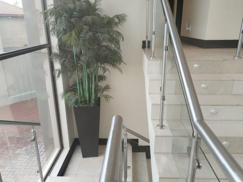 House For Sale in Bankenveld Golf Estate, Bankenveld, Witbank - Photo 5
