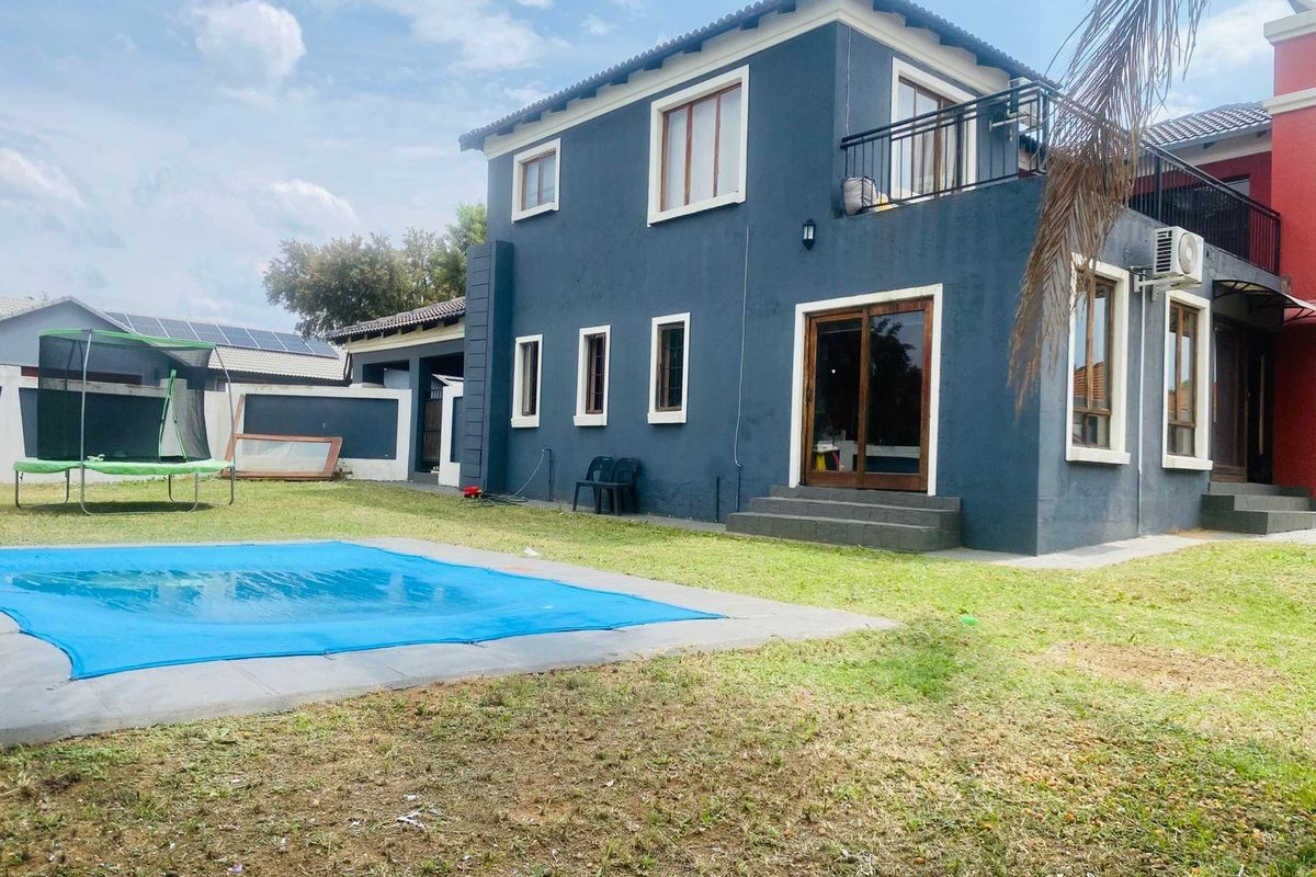 House For Sale in Thatchfield Close Estate, Centurion - Photo 4