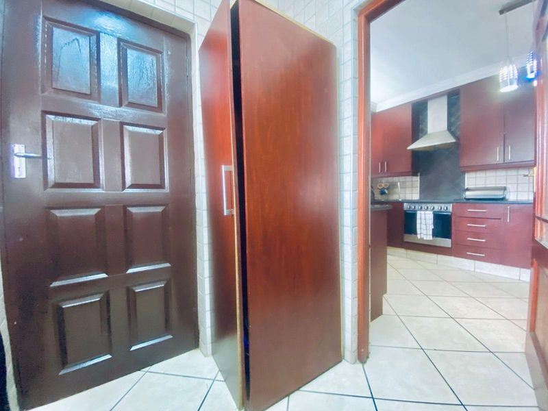 House For Sale in Thatchfield Close Estate, Centurion - Photo 10