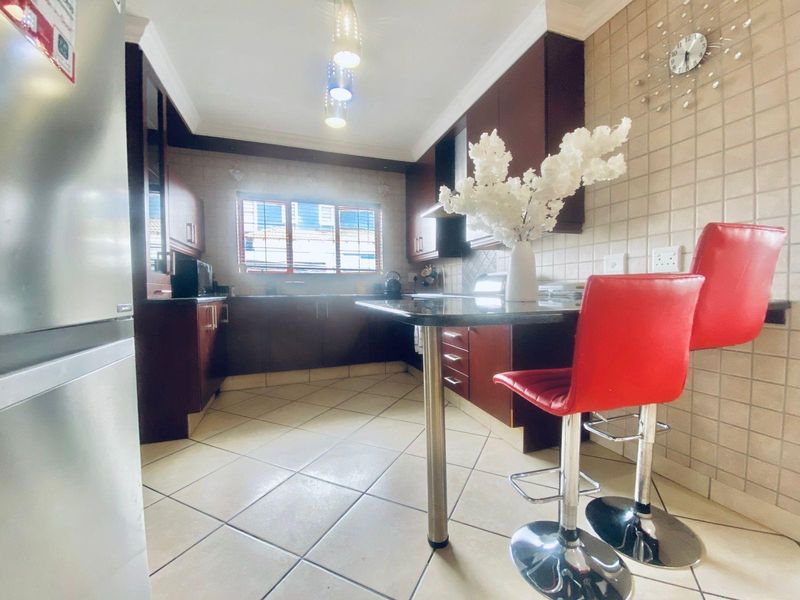 House For Sale in Thatchfield Close Estate, Centurion - Photo 7