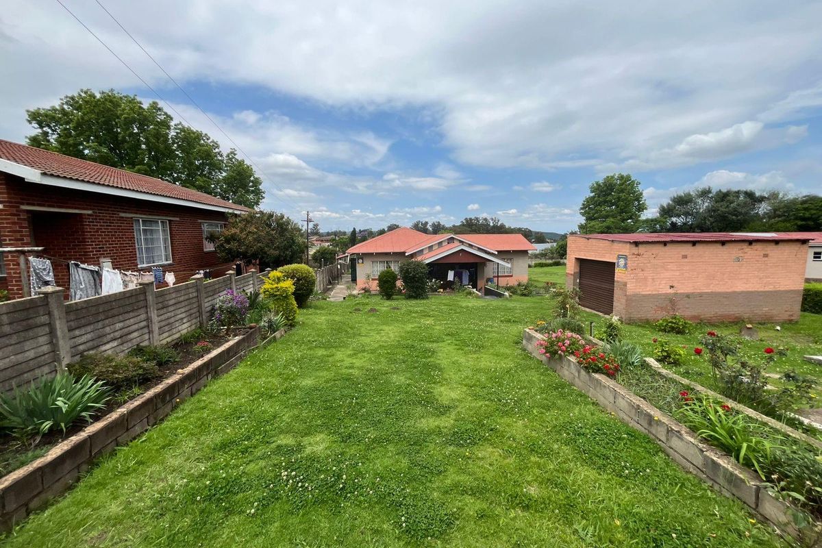 House For Sale in Glencoe, KwaZulu Natal - Photo 2