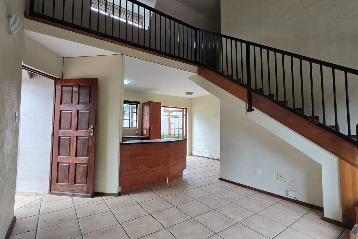 Townhouse Loft For Sale in Equestria Pretoria Gauteng - Photo 3