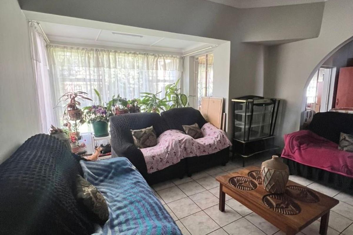 Jem of a home in the hart of Brakpan CBD - Photo 5