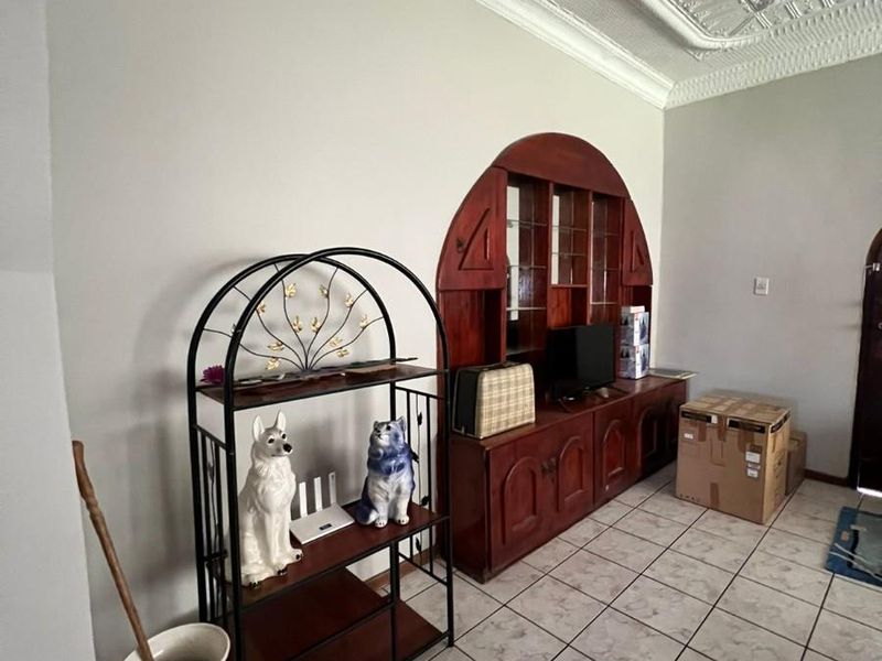 Jem of a home in the hart of Brakpan CBD - Photo 3