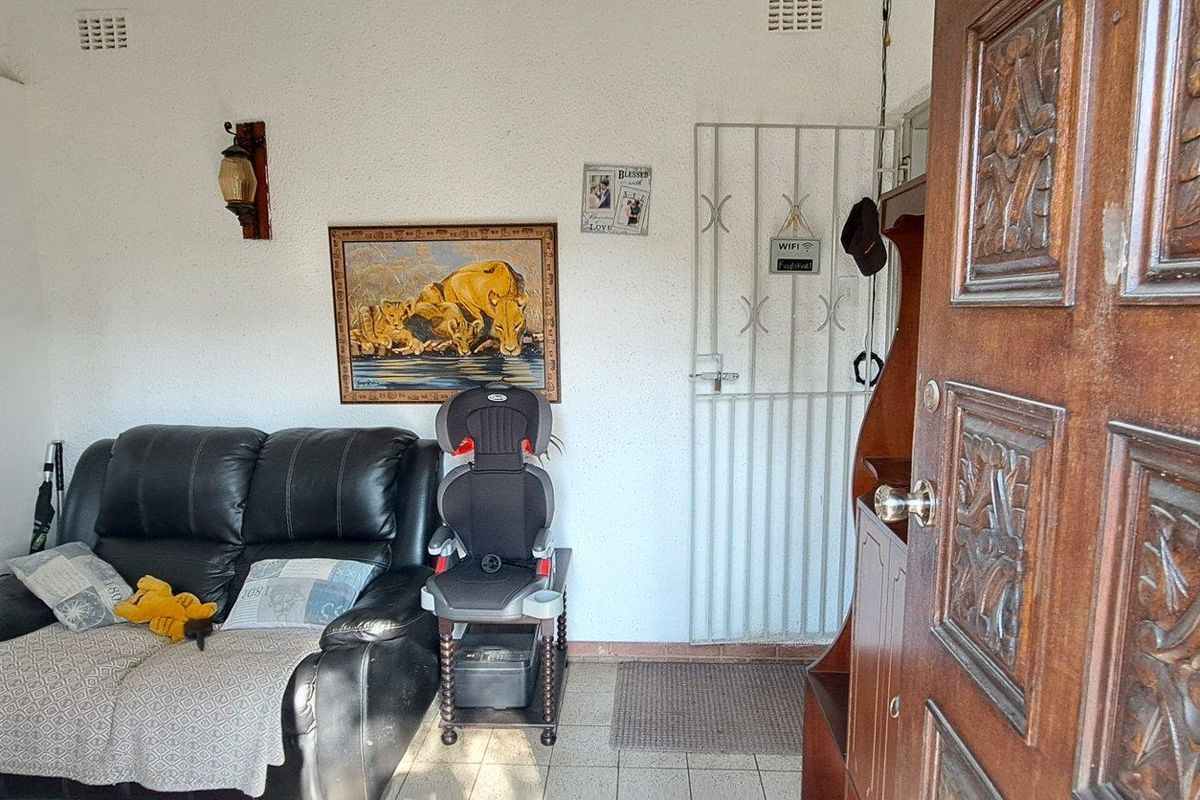 House For Sale in Trafalgar, KwaZulu Natal - Photo 4