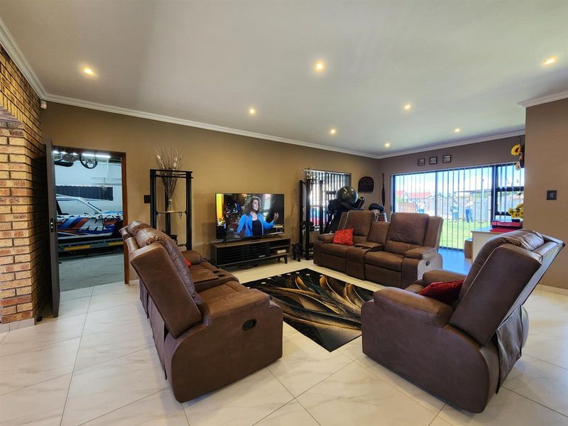 Modern Comfort and Effortless Living in Wavecrest - Photo 5