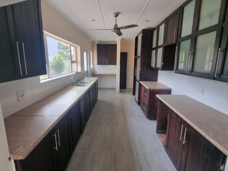 Beautiful 4-Bedroom Family Home for Sale in Beacon Bay - Photo 10