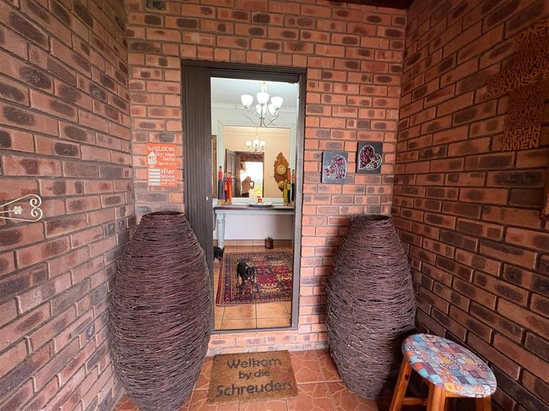Spacious, Solar-Powered Townhouse in Exclusive Signal Hill Enclave - Photo 2