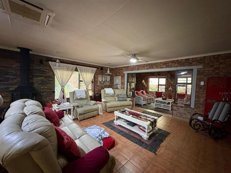 Spacious, Solar-Powered Townhouse in Exclusive Signal Hill Enclave - Photo 3