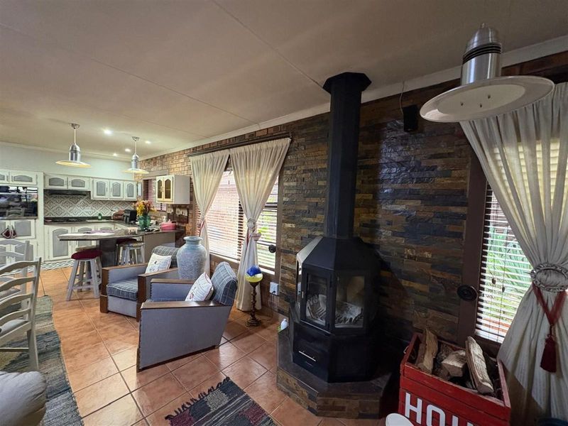 Spacious, Solar-Powered Townhouse in Exclusive Signal Hill Enclave - Photo 4