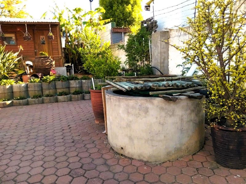 Lovely home, well located on sale in Albertinia - Photo 10