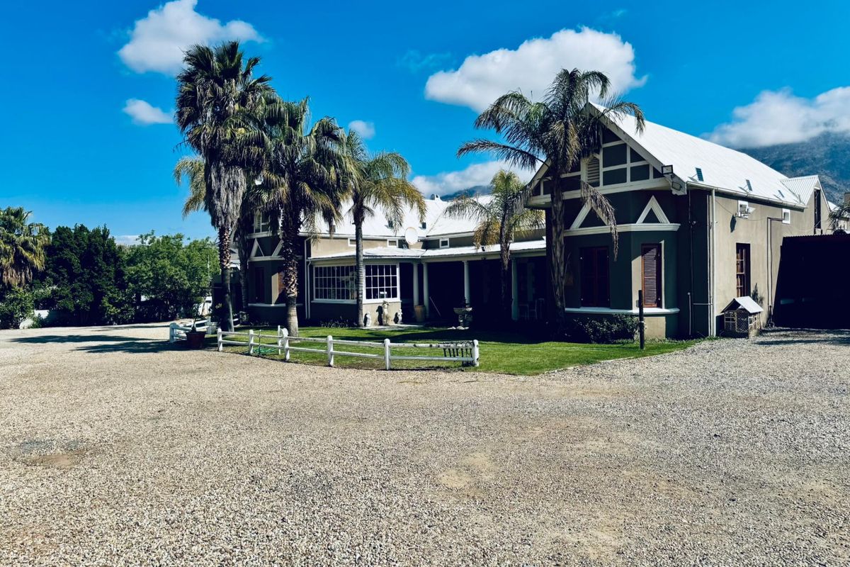 Guest House For Sale in De Doorns - Photo 5