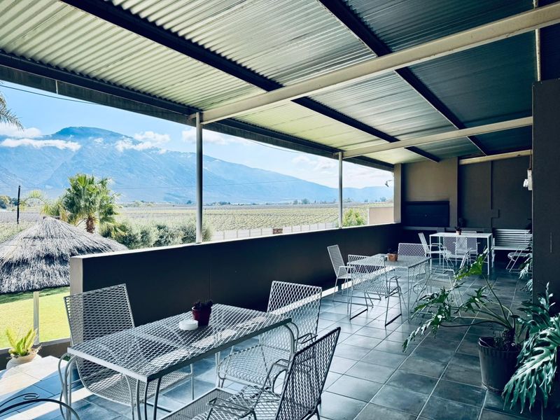 Guest House For Sale in De Doorns - Photo 10