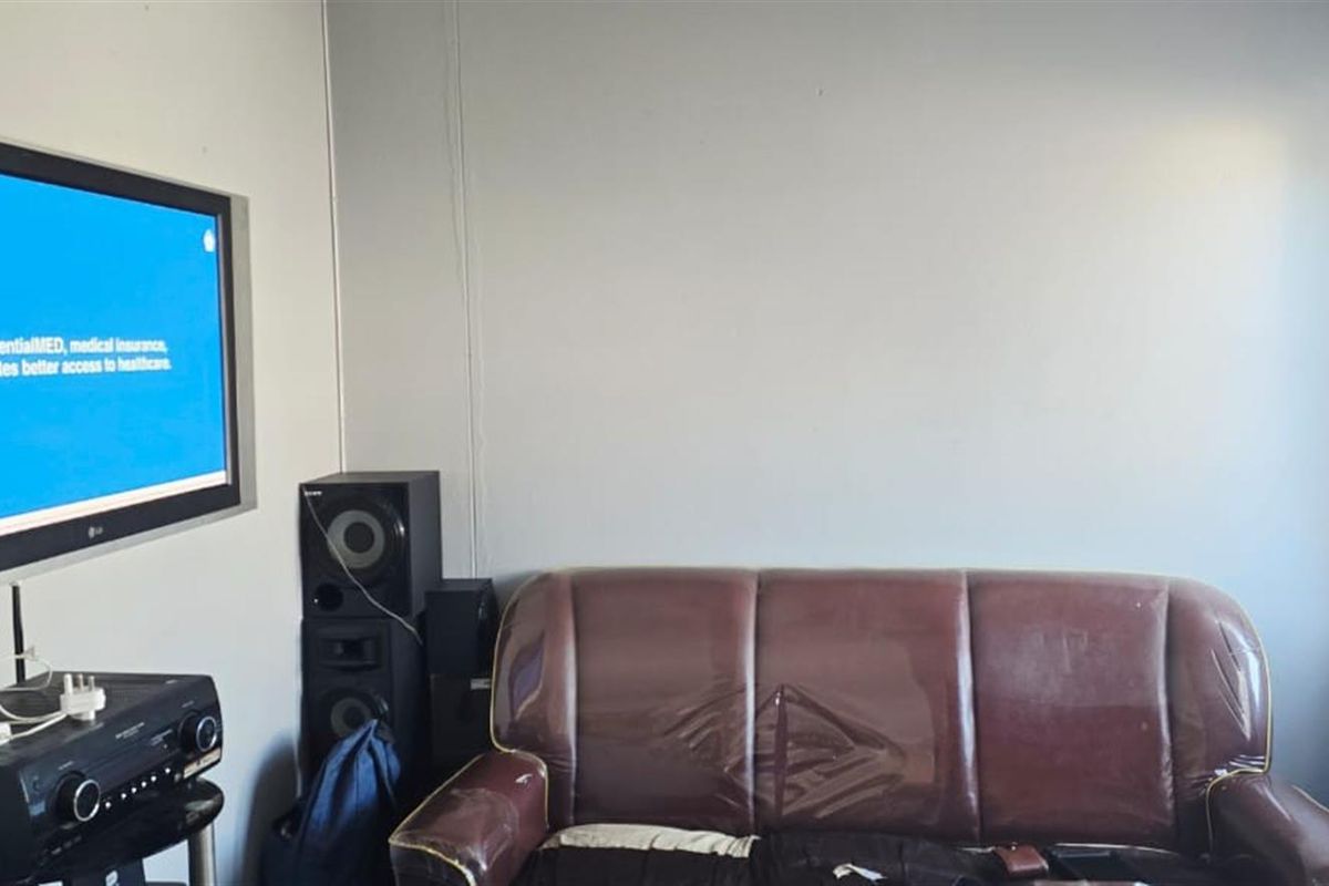 House For Sale Site C Khayelitsha - Photo 2