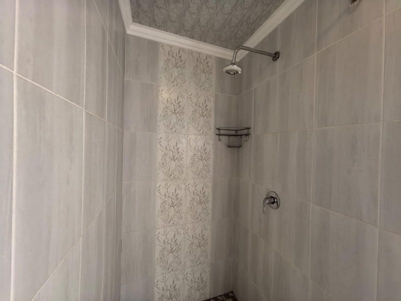 3 Bedroom, 2 Bathroom Home For Sale in Riviera - Photo 7