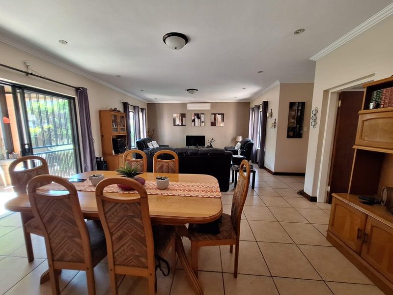 Ready to move into cozy townhouse in Secure Estate - Photo 4