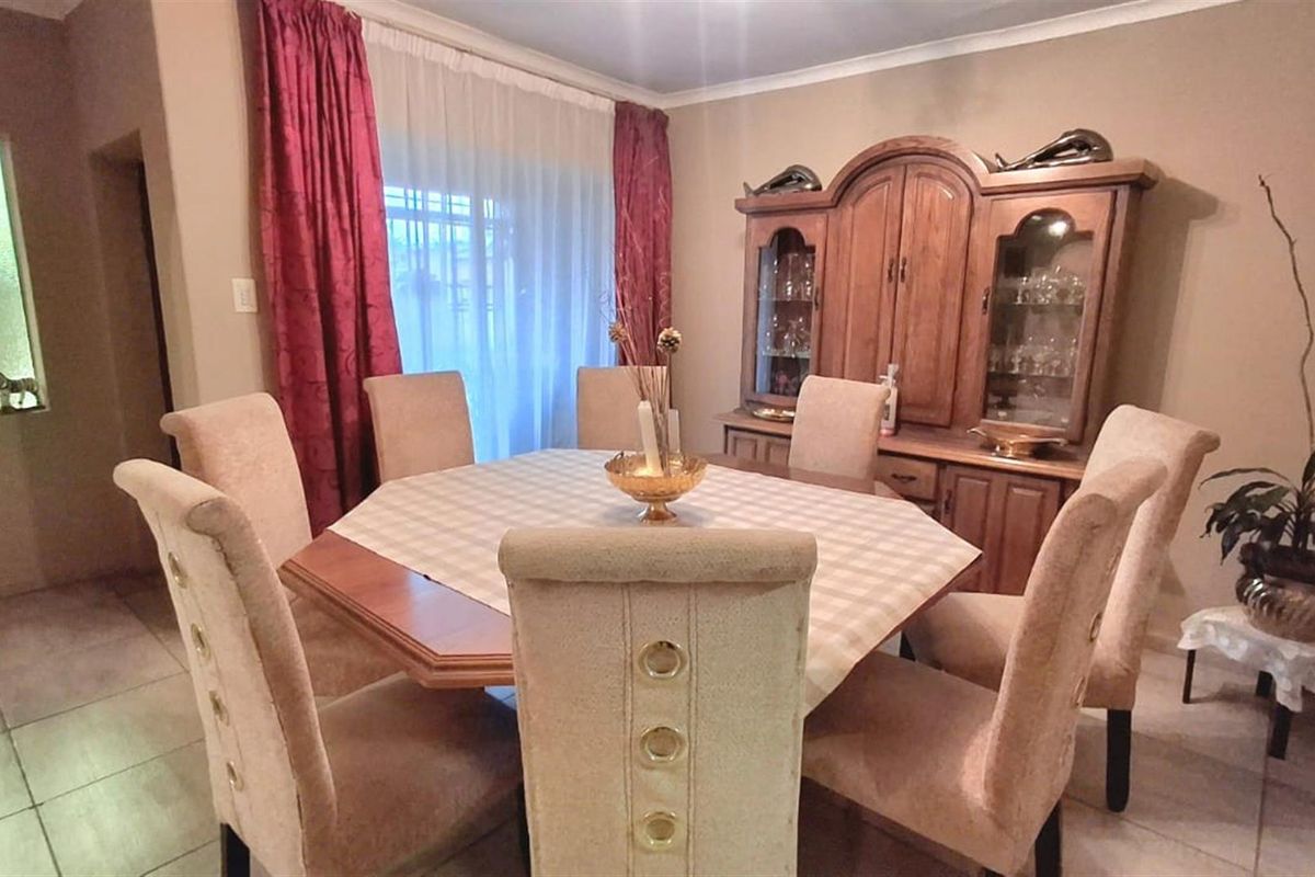 Spacious Family Home in Eldorado Park Ext 8 - Move-In Ready - Photo 5