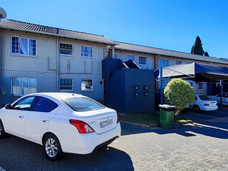 Apartment For Sale in Boksburg R430 000 Investment property - Photo 2