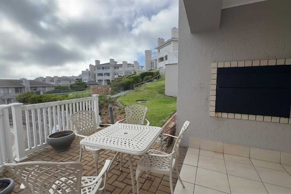 Price to sell, Golf Villa with Golf Cart! - Photo 3