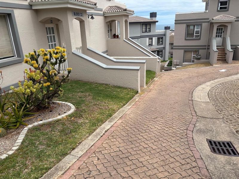 Price to sell, Golf Villa with Golf Cart! - Photo 2