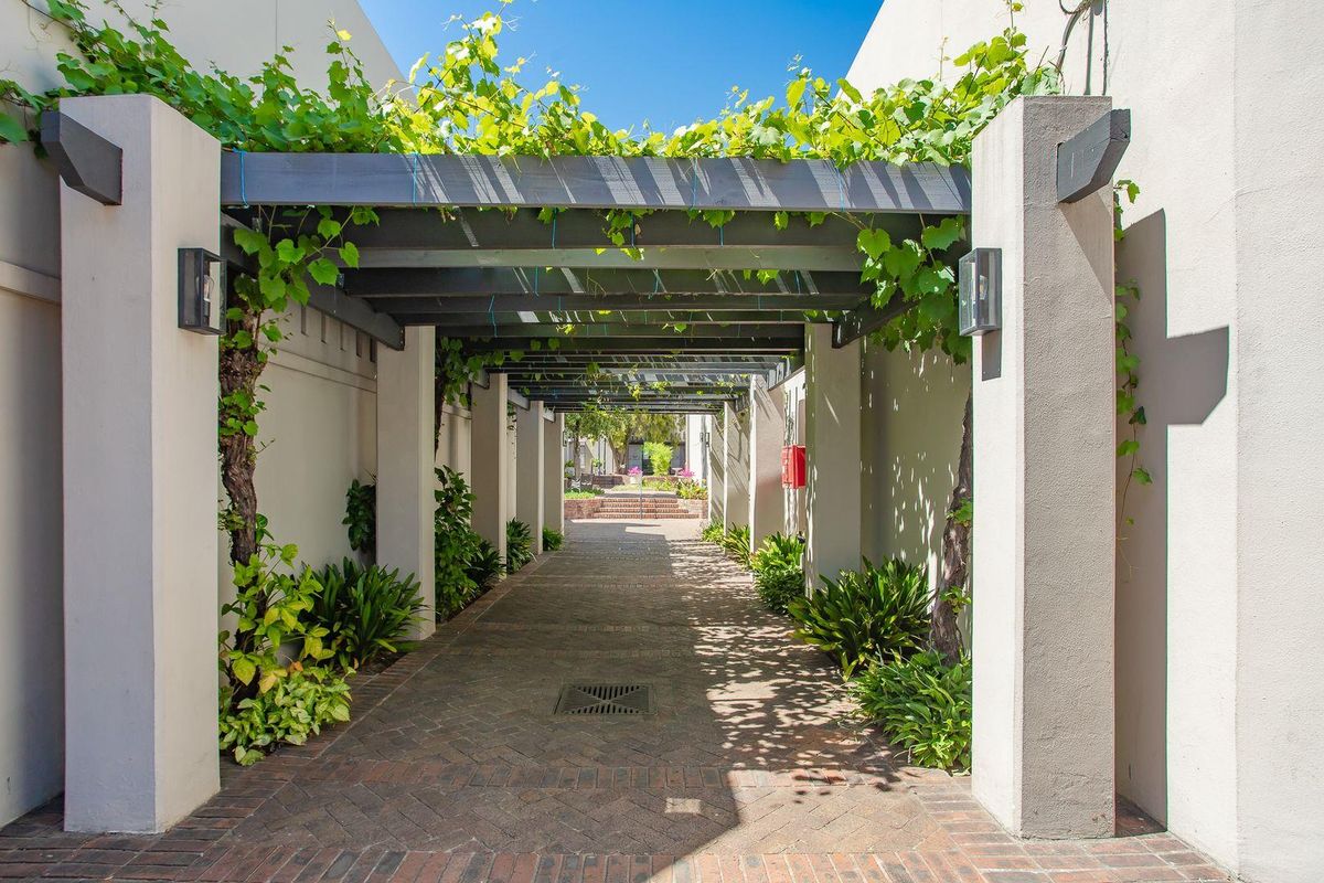 Commercial Property For Sale in Wellington Central, Wellington - Photo 3