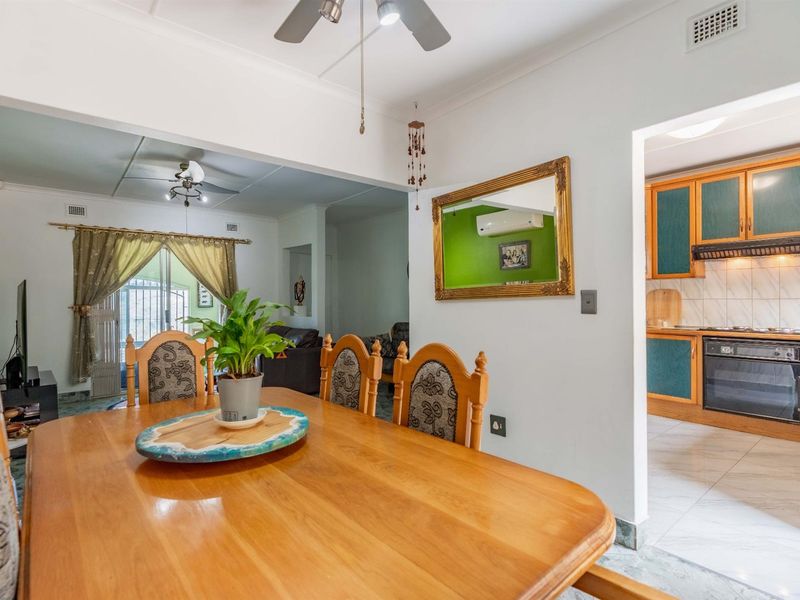 A Forever Family Home with Large Flatlet - Photo 8