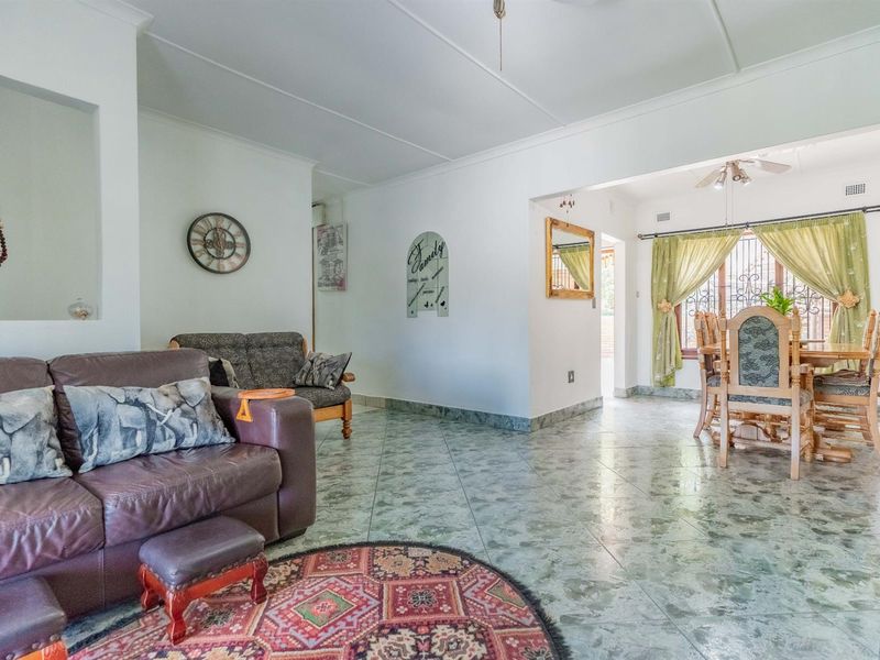 A Forever Family Home with Large Flatlet - Photo 10